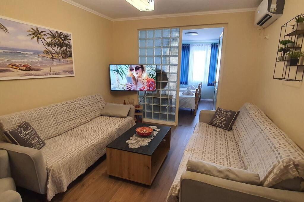 Center Apartment ティラナ エクステリア 写真